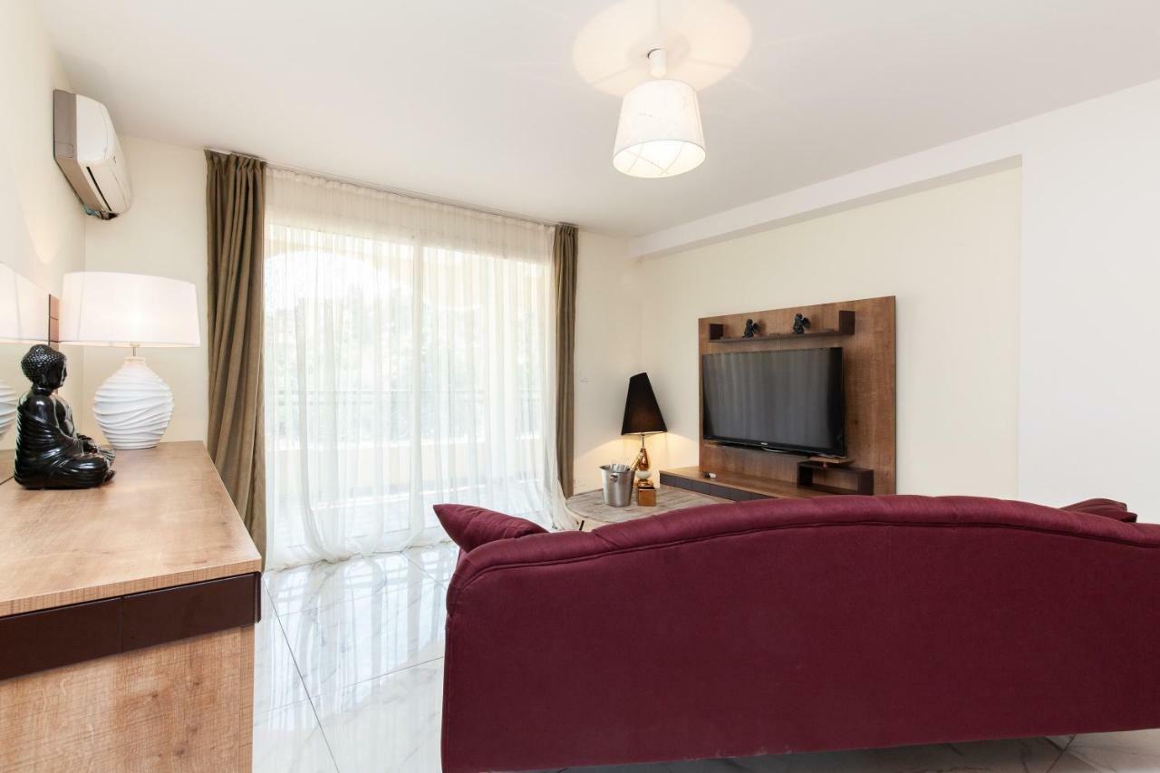 Residence D'Azur Riou คานส์ ภายนอก รูปภาพ