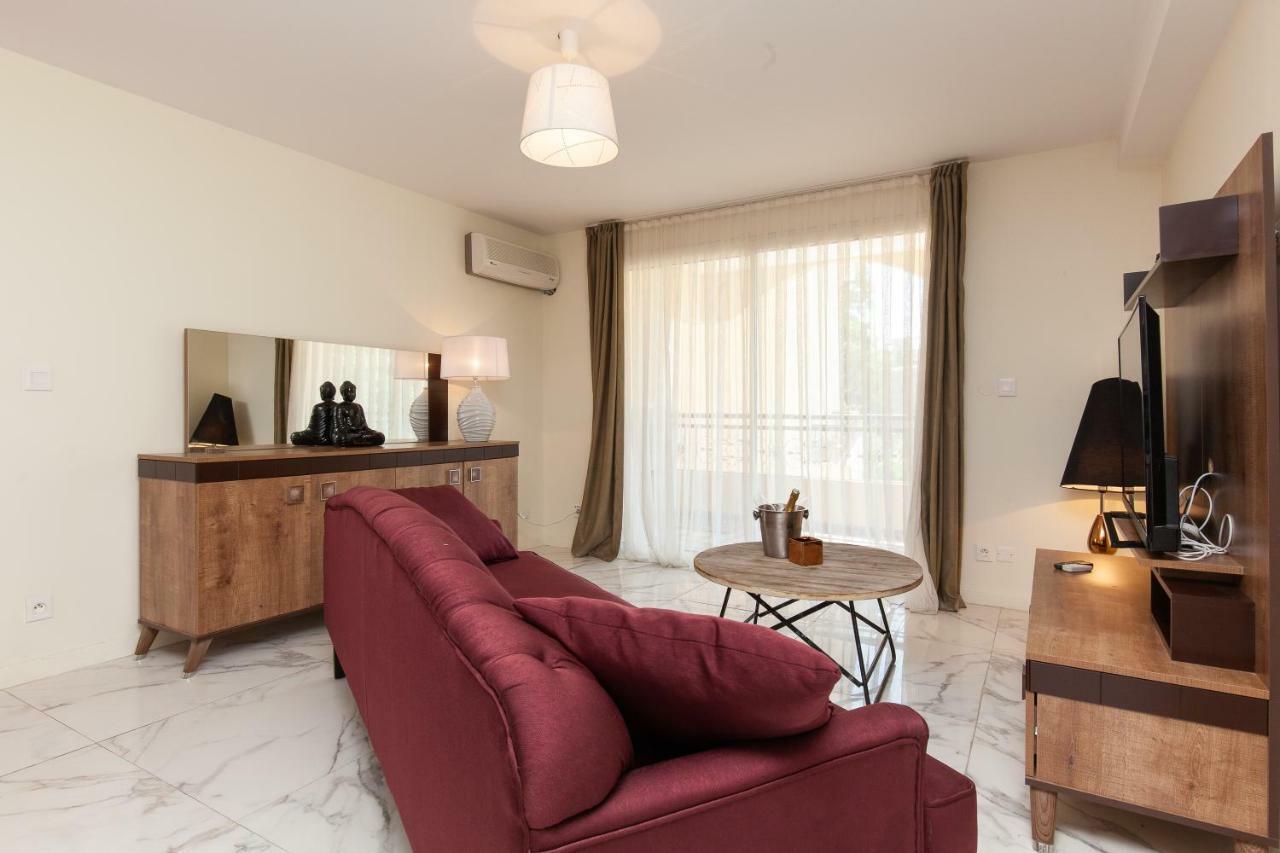 Residence D'Azur Riou คานส์ ภายนอก รูปภาพ